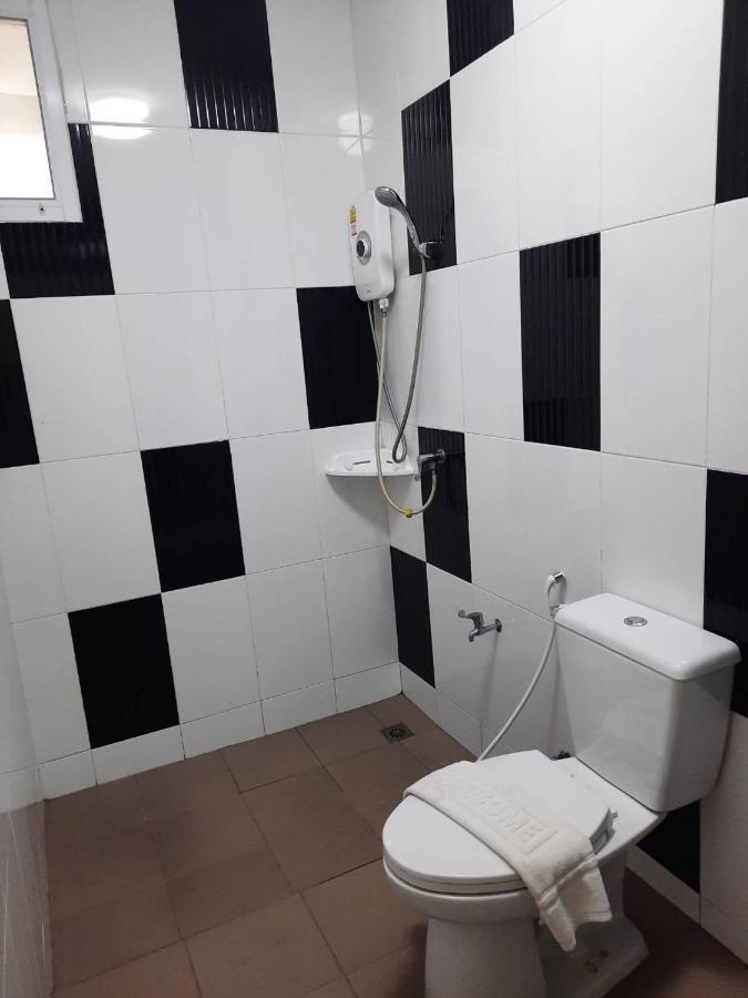 Ud House Aparthotel Udon Thani Ngoại thất bức ảnh